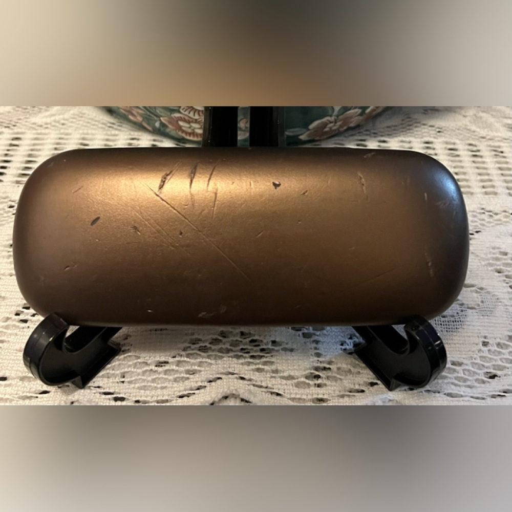 Gucci Elegant Brown Eyeglass Case - Picture 2 of 3